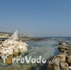 Questa foto � stata scattata il pomeriggio del 3 Agosto 2009 sul lungomare di Torre Vado, ancora non sapevo bene dove fossero le sorgenti se non fosse stato per un gruppo di persone che si refrigeravano vicino ad esse. Un saluto Andrea