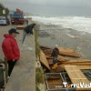 Il mare rivendica le Sorgenti di Torre Vado, la ditta porta via le pedane -Ricordo fine stagione 2009