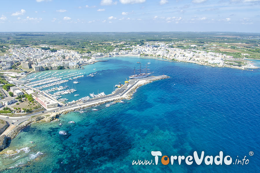 Otranto: Castello, Spiaggia Porto in Volo