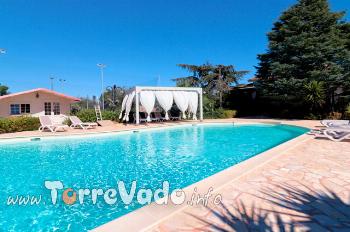 Villa con piscina Frande